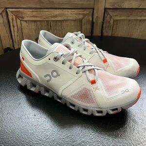 On Running Cloud x 3 Running Sneakers Women’s Size 9